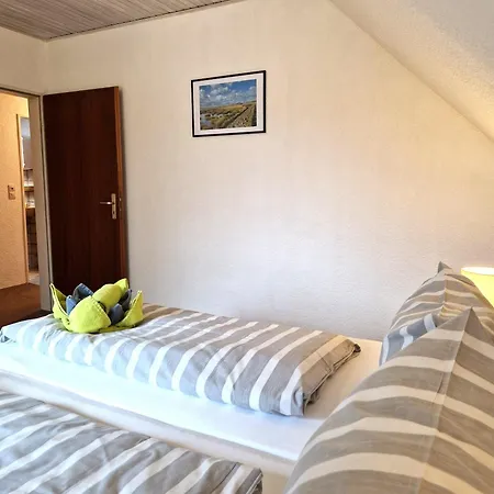 Gaestehaus Kuehn Warft 02 Og Appartement Norddeich (Norden)