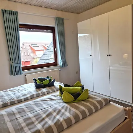 Gaestehaus Kuehn Warft 02 Og * Norddeich (Norden)