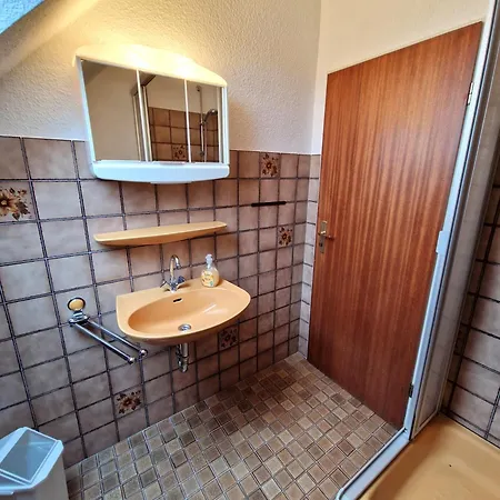 Gaestehaus Kuehn Warft 02 Og * Norddeich (Norden)